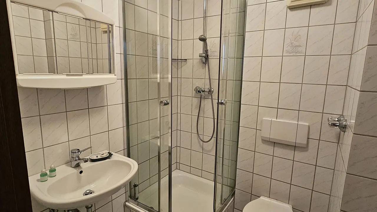 Mehrbettzimmer für 3 Personen (28 m²) in München Trudering, München