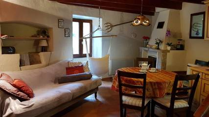 Gîte pour 4 personnes, avec terrasse à Sainte-Enimie