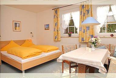 Ganze Ferienwohnung, Heckenrose 6 -Keller  links  in Norddorf, Amrum