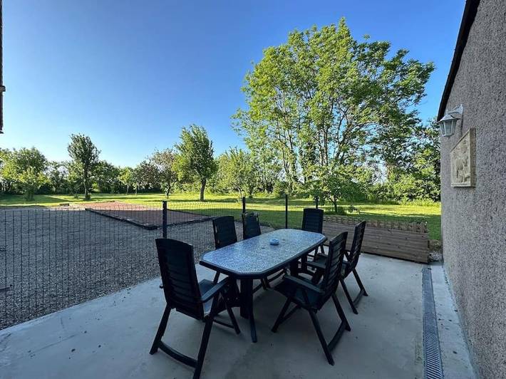 Appartement de vacances pour 5 personnes, avec Terrasse ainsi que Jardin et Vue