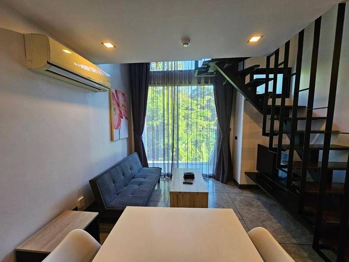 Appartement de vacances pour 2 personnes, avec piscine ainsi que vue et balcon