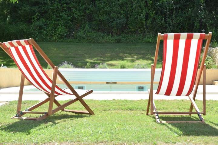 Location de vacances pour 2 personnes, avec vue ainsi que piscine et jardin à Saint-Pompont - 3