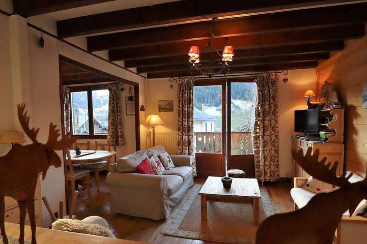 Casa rural para 4 personas, con balcón - 1