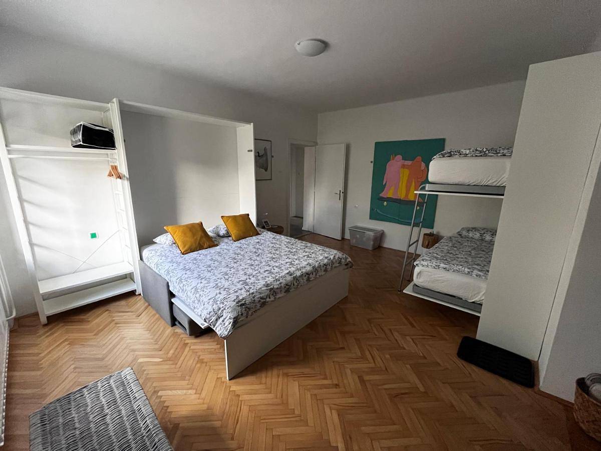 Ganze Wohnung, One-Bedroom Apartment in Postojna, Innerkrain-Karst