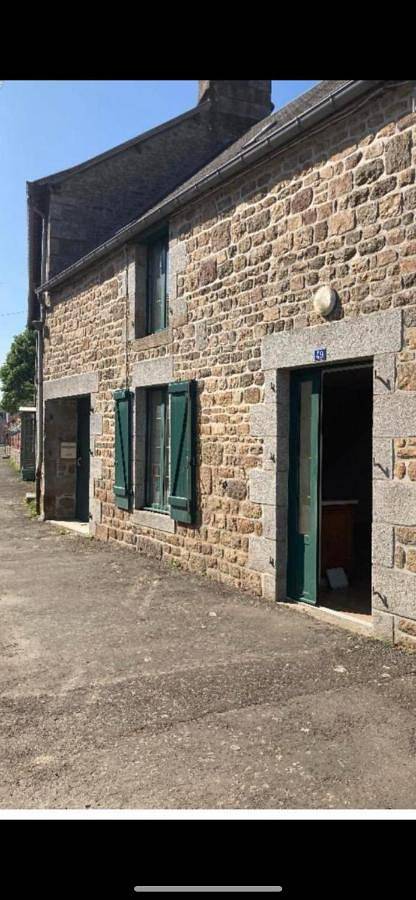 One-Bedroom House in Saint-Georges-de-Reintembault, Fougères-Vitré