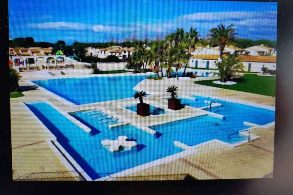 T3 60m2 with terrace, parking, swimming pools, sea 200m away.Wi-fi,connected Tv, air conditioning. in Portiragnes Plage, Portiragnes