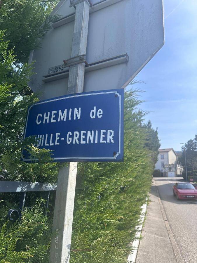 Gîte pour 2 personnes, avec vue et terrasse à Oyonnax - 4