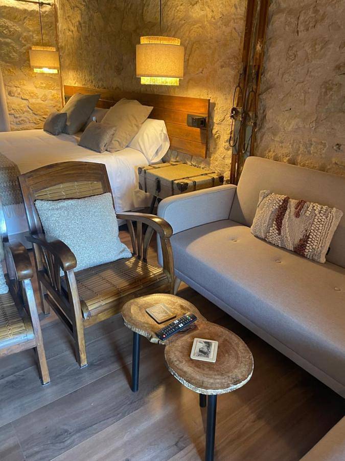 Casa rural para 2 personas, con Balcón y Terraza además de Jardín y Vistas en Valle del Lozoya - 2