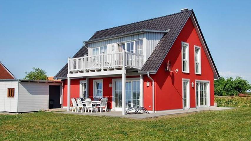 Ferienwohnung für 4 Personen, mit Ausblick und Balkon sowie Sauna - 1