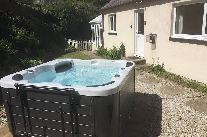 Gîte pour 4 personnes, avec jardin et jacuzzi, animaux acceptés - 1