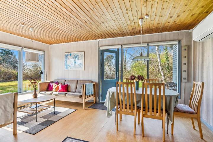 Charmerende ældre sommerhus tæt på Ebeltoft og skøn strand in Øerne, Ebeltoft