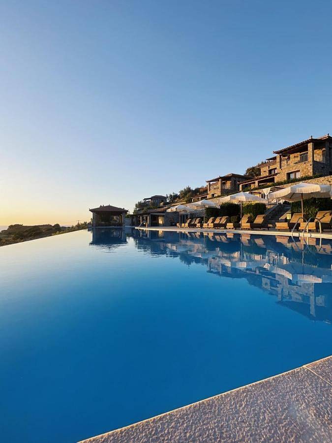 Appart’hôtel pour 4 personnes, avec Balcon et Terrasse ainsi que Jardin et Bassin pour enfant à Petra (Grece)