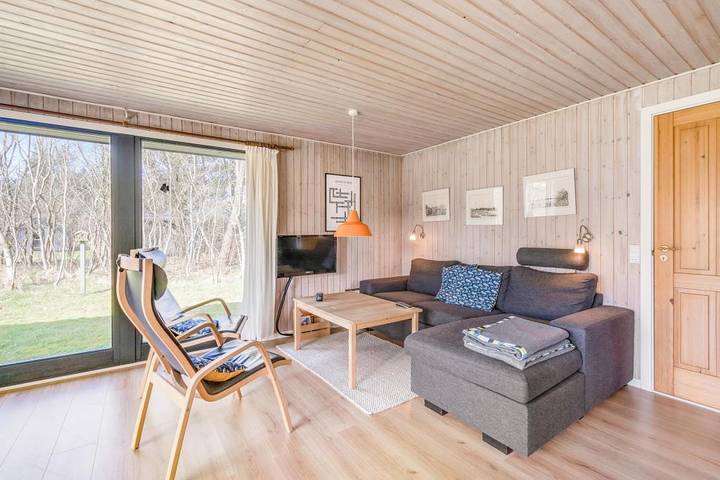 Ferienhaus für 6 Personen, mit Balkon/Terrasse und Terrasse sowie Garten und Sauna in Houstrup Strand - 4