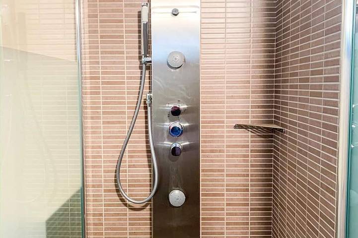 Appartement entier, Confort moderne à Arinsal, parking inclus, près des pistes in La Massana, Pal Arinsal