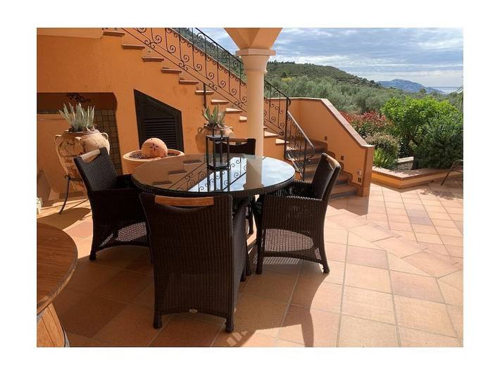Casa Panoramica in Palau-saverdera, Oberampurien
