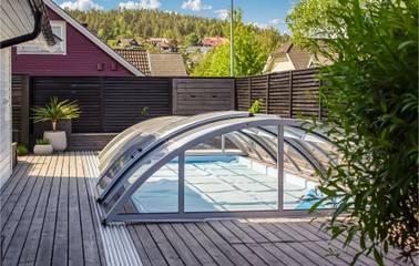 Ferienhaus für 10 Personen, mit Terrasse und Pool sowie Garten in Ost-Norwegen