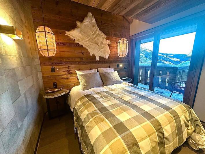 Gîte pour 10 personnes, avec Jacuzzi et Terrasse ainsi que Jardin et Piscine à Miribel - 3