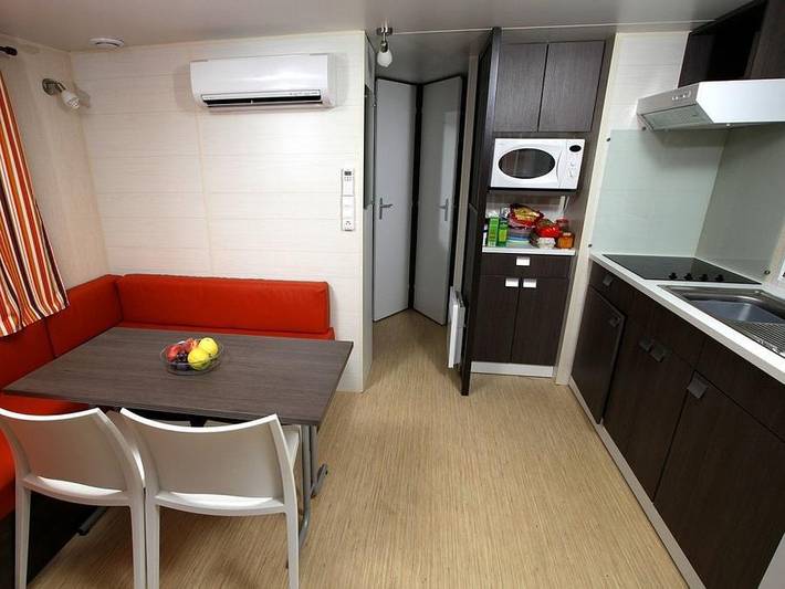 Mobil home pour 4 personnes, avec bassin pour enfant à Le Muy - 2