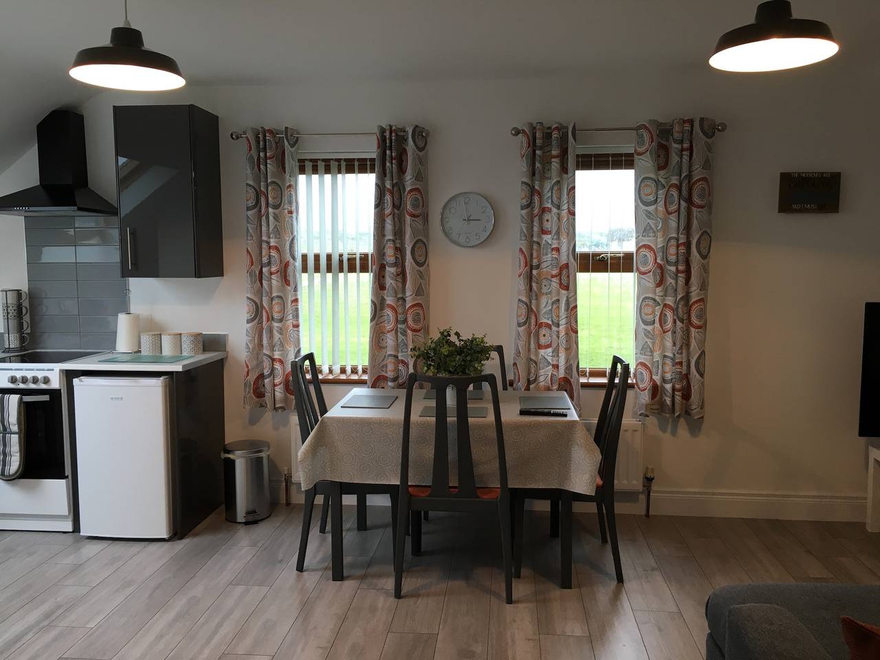 Ganze Ferienwohnung, Binnian View Apartment - Sleeps 4 in Grafschaft Down