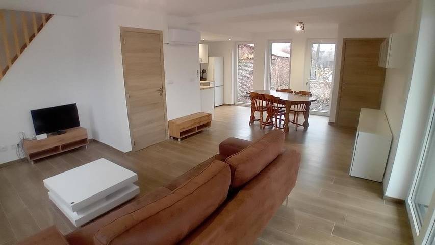 Gîte pour 2 personnes, avec Terrasse à Hensies