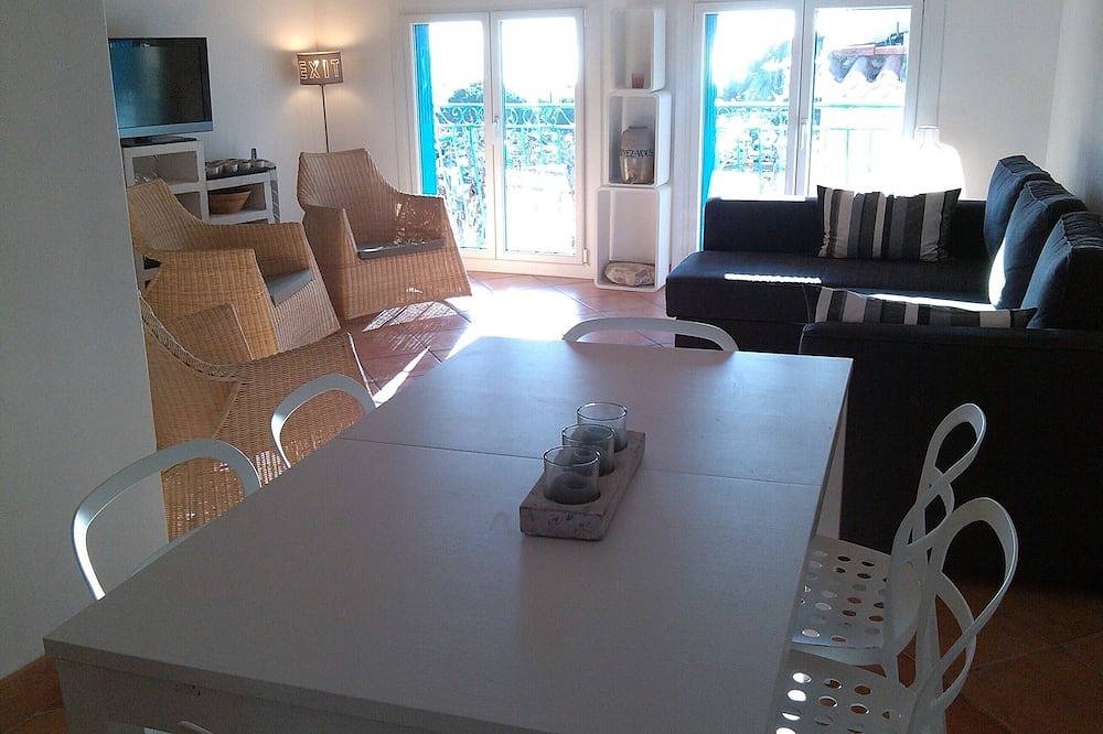 Ganze Wohnung, Apart. 6-10 Pers. 80m² in der Innenstadt. meerblick 2 min strand hafen geschäfte in Cassis, Nationalpark Calanques