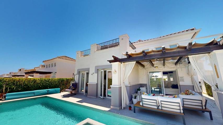 Chalet para 4 personas, con Jacuzzi además de Terraza y Jardín en Provincia de Murcia