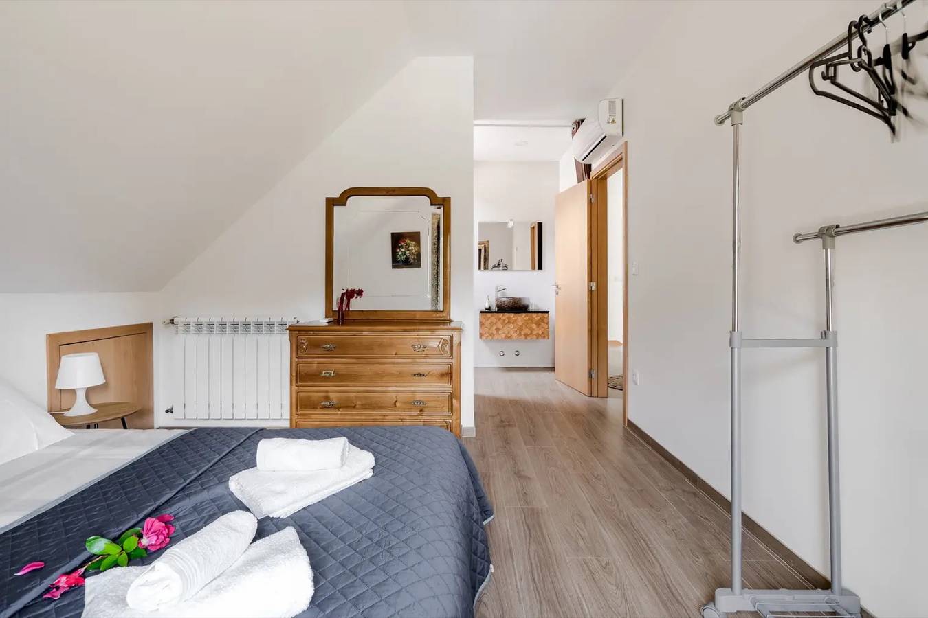 Ferienhaus 'Quinta Do Bairro - 1º Andar' mit Bergblick, Wi-Fi und Klimaanlage in Rossas, Braga Distrikt