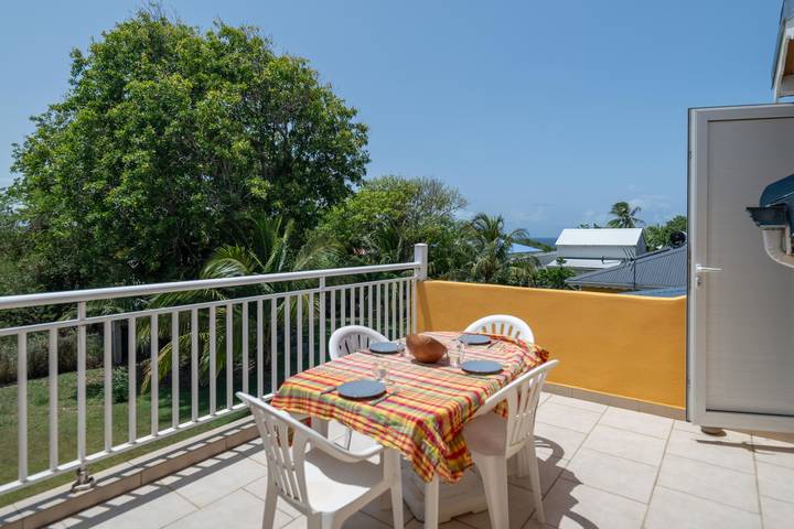 Apartamento entero, Colline - Proche plage - Terrasse in Le Moule, Guadalupe