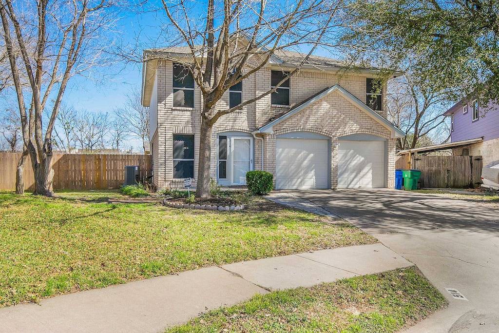 Relaxing 4-Bedroom Retreat with Pool & Spa in a Quiet Neighborhood in Pflugerville, Travis County
