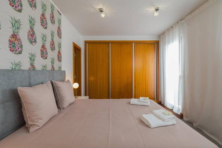 Location de vacances pour 6 personnes, avec jardin dans Água de Alto