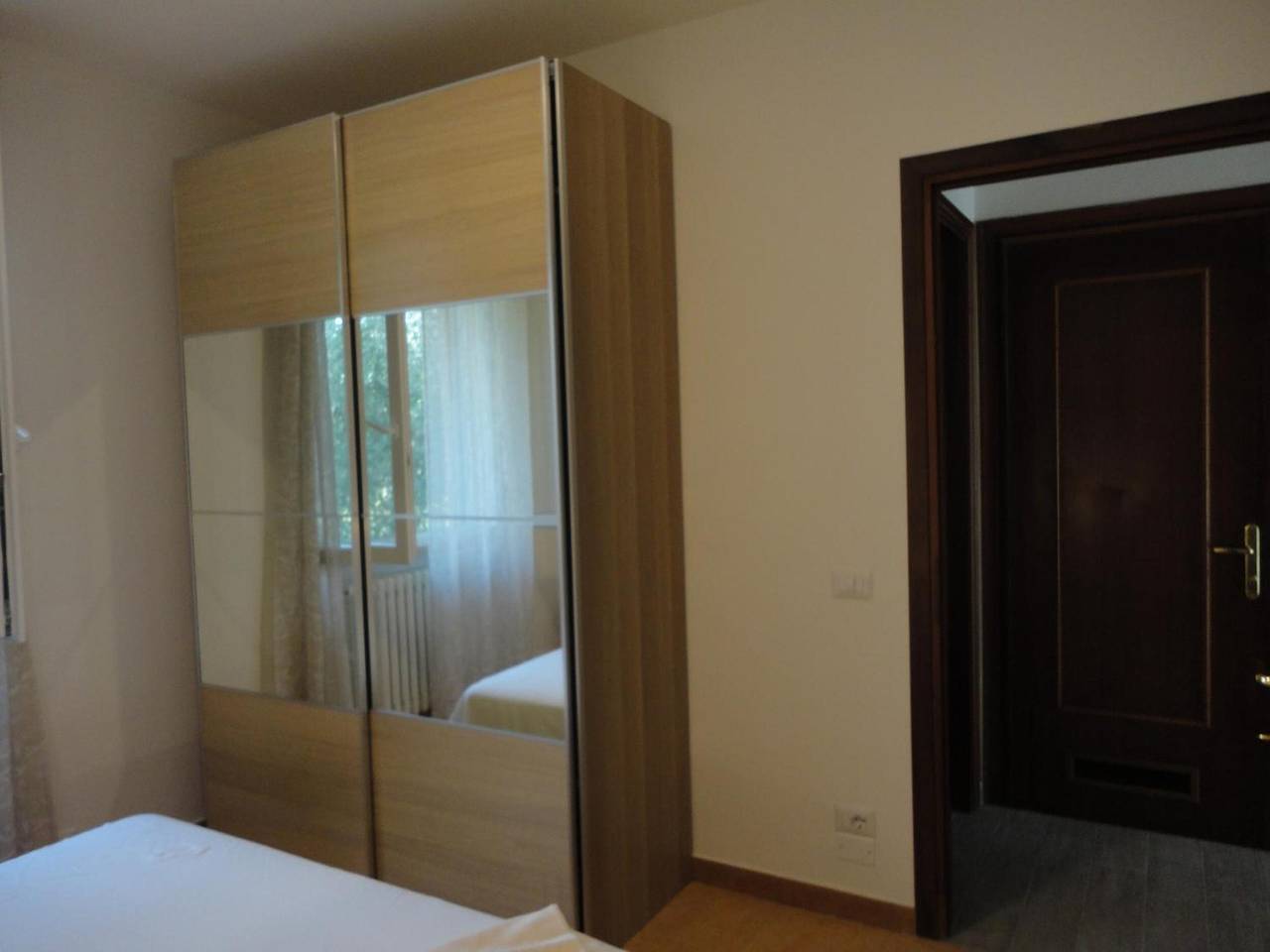 Ganze Wohnung, Apartment „Bio Forester Gentilrosso“ mit Gemeinschaftsgarten, Wlan und Klimaanlage in Manerba del Garda, Gardasee-Berge