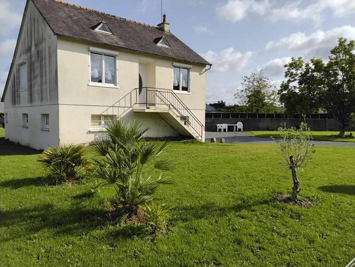 Gîte pour 4 personnes, avec Balcon et Jardin à Pommerit-le-Vicomte