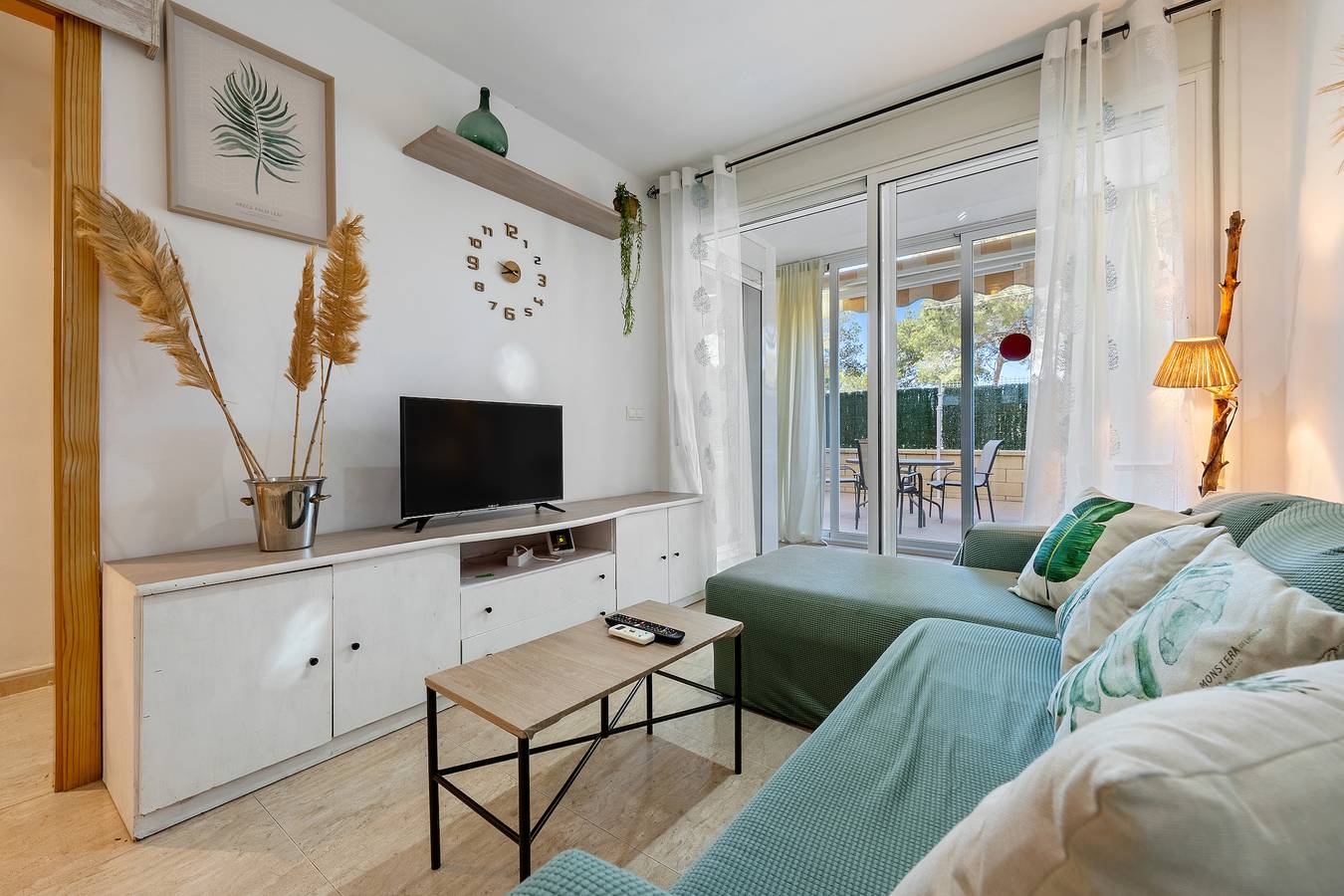 Apartamento entero, Apartamento 'Balvedere I' con piscina compartida, Wi-Fi y aire acondicionado in Miami Playa, Costa Dorada