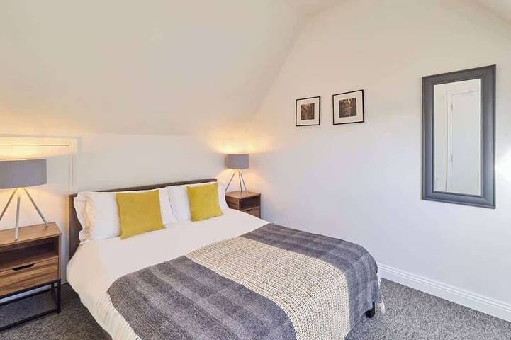 Entire apartment, Host & Stay | King's Corner in Kent