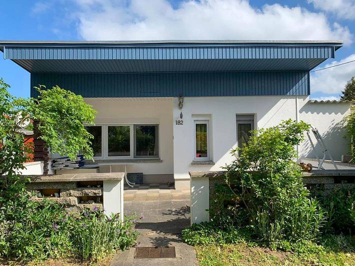 Bungalow für 2 Personen, mit Terrasse und Garten
