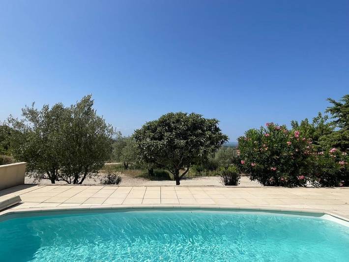 Maison de vacances pour 4 personnes, avec Balcon et Terrasse ainsi que Jardin et Piscine