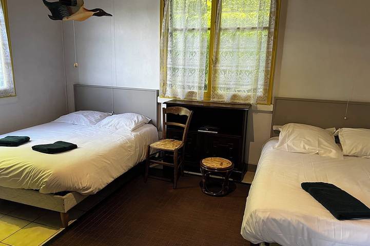 Gîte pour 4 personnes, avec jardin à Moutiers-en-Puisaye - 2