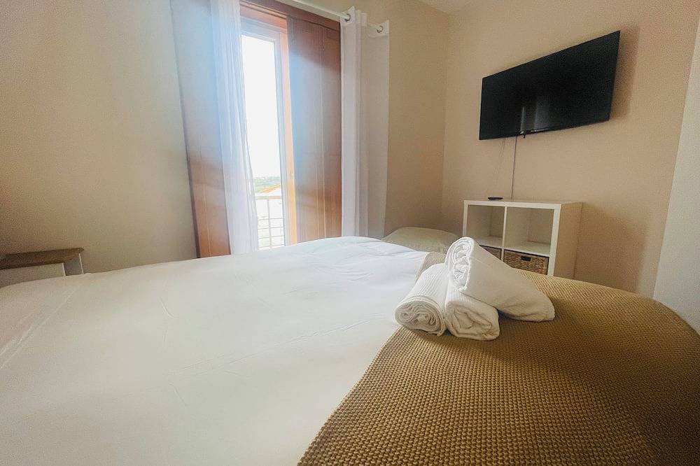 Casa Sonia Great location Quiet area Easy access in Óbidos, Leiria District