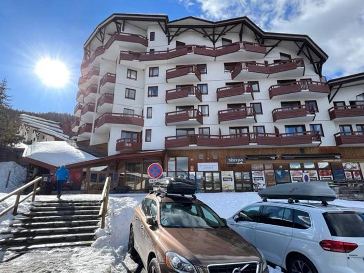Appartement de vacances pour 4 personnes, avec piscine ainsi que terrasse et vue, animaux acceptés