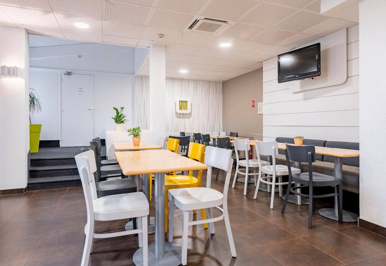 B&B Hotel Valenciennes Sud 3 étoiles in Rouvignies, Région de Valenciennes