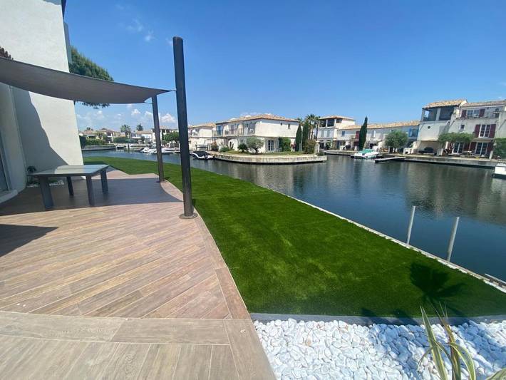 Villa pour 6 personnes, avec Balcon et Terrasse ainsi que Jardin et Piscine à Aigues-Mortes - 3