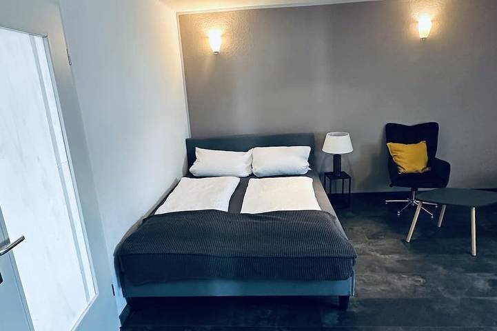 Ganze Wohnung, Ferienwohnung mit Balkon in Calden, Landkreis Kassel