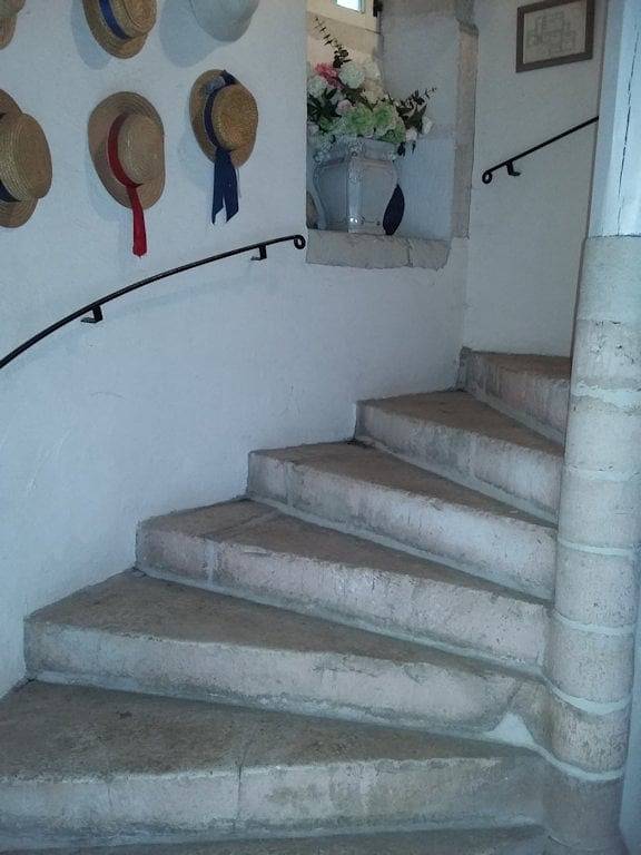 Chez Zaza - Chambre 1 in Stigny, Region Avallon