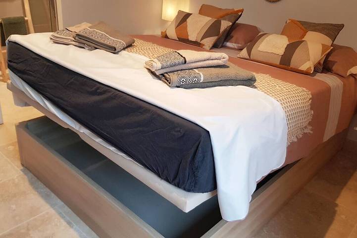 Maranatha Guest House en Provence - Chambre d'hôte dans le var in Draguignan, Région de Draguignan