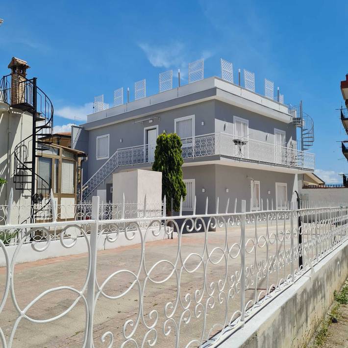 Apartment 'Turchese' with Wi-Fi and Air Conditioning