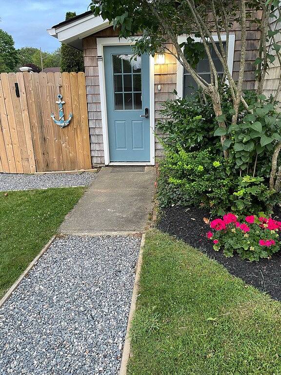 Mystic Coastal Gem: 3Br Ideal for Families! in Mystic, Connecticut