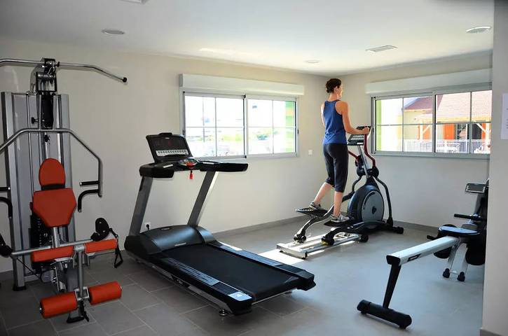 Location de vacances pour 6 personnes, avec terrasse ainsi que sauna et piscine, animaux acceptés dans Marseillan-Plage - 3