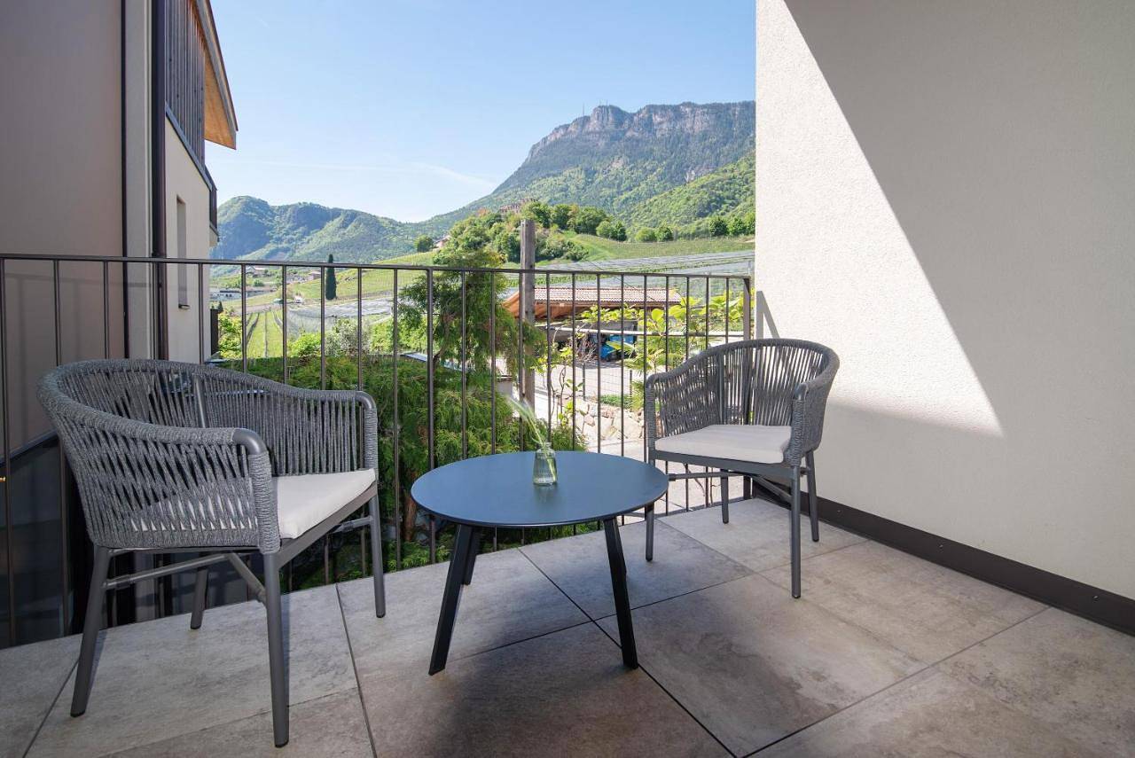 Ganze Wohnung, Villa Montis Exclusive Holiday Apartments in Eppan with Spectacular Views of Dolomites and Bolzano Area in Berg (Eppan), Eppan an der Weinstraße