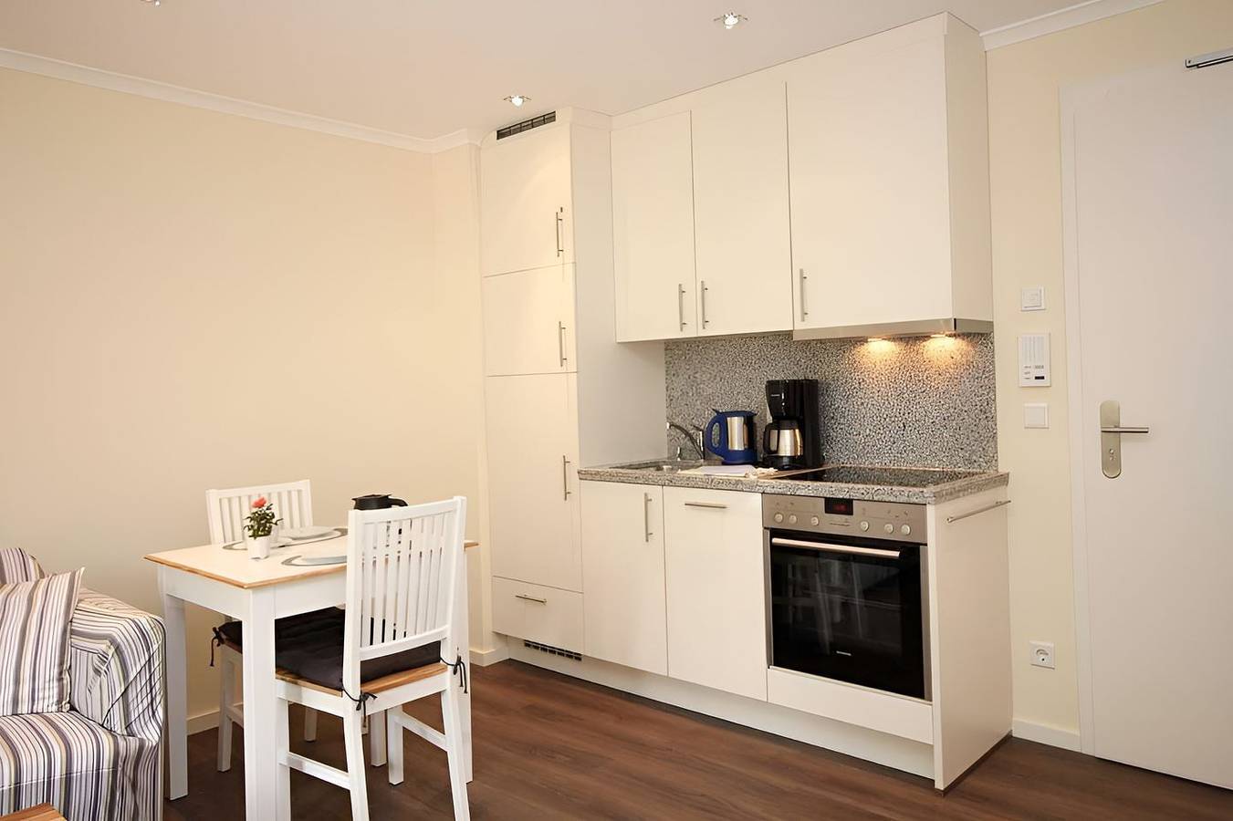 Appartement entier, Modern Apartment with Balcony and Parking near the Beach in Nienhagen in Nienhagen, Rostock et ses environs