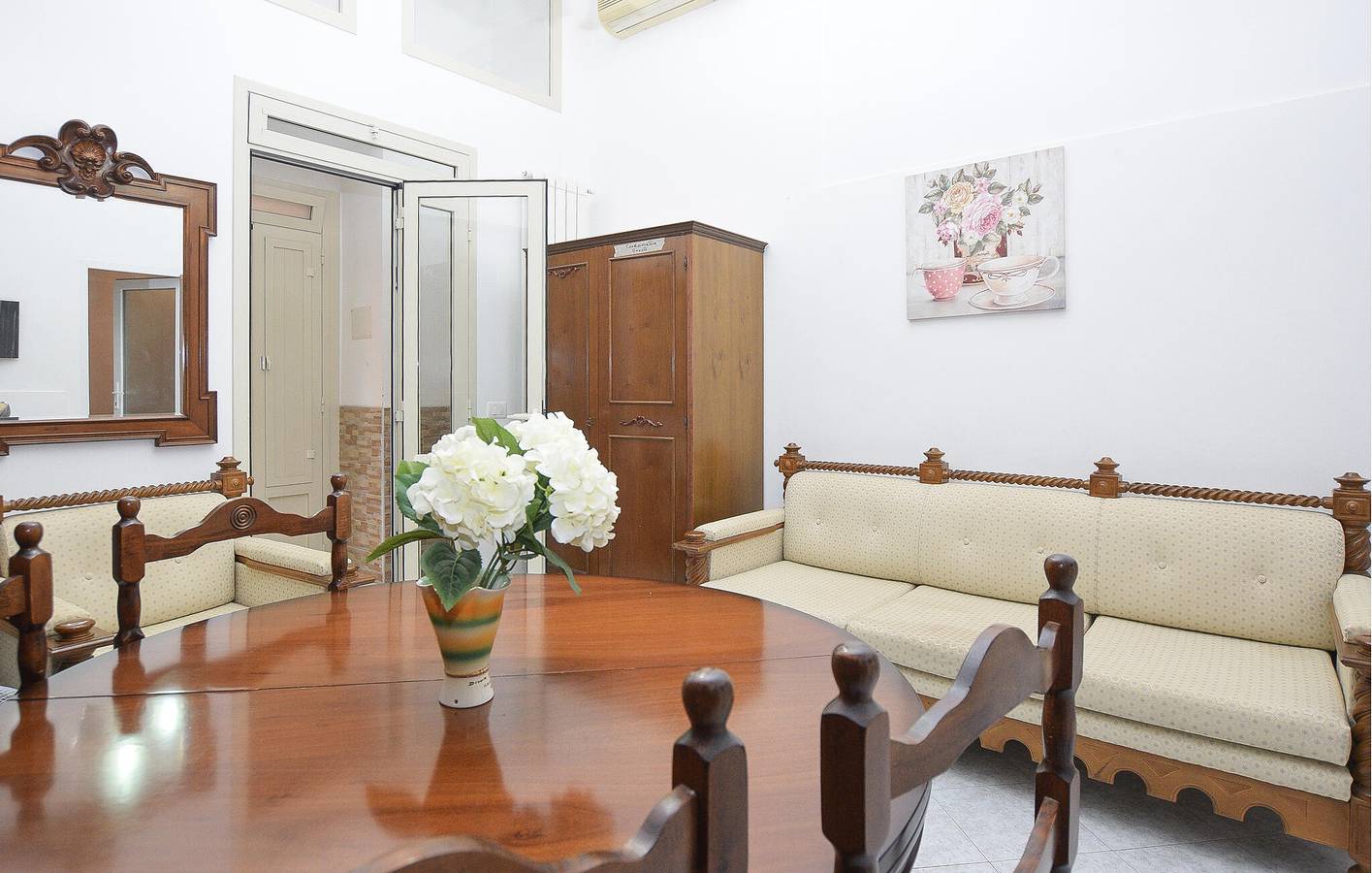 Apartamento vacacional entero, Apartamento en el centro de la ciudad con cama doble y aparcamiento in Ragusa (Sicilia), Provincia de Ragusa